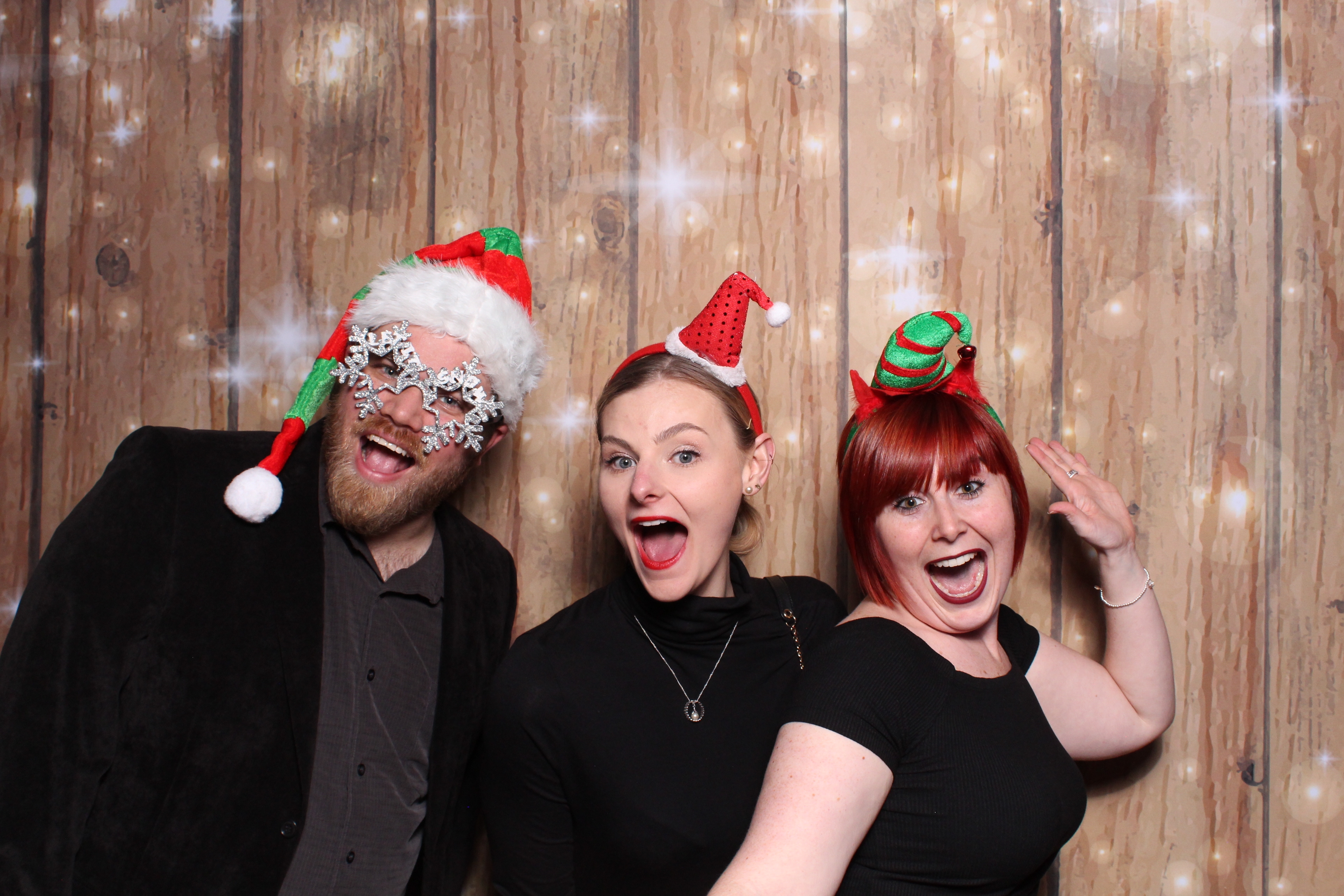 Tes Christmas party  | View more photos from the event at gallery.magicimages.uk/u/MagicImages/Tes-Christmas-party